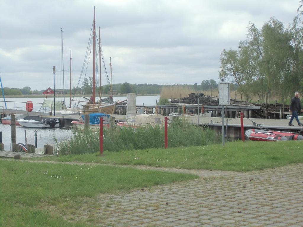 Tor Zum Darss Apartment Pruchten Luaran gambar